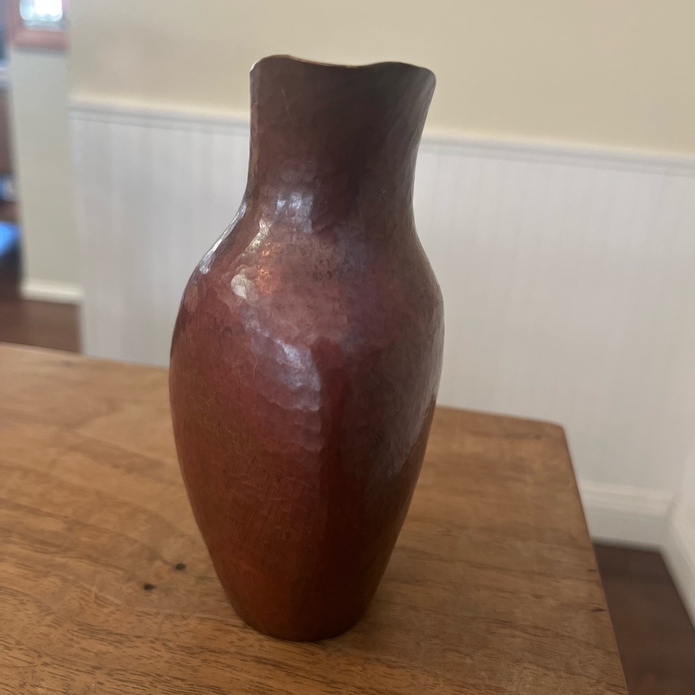 Small Hammered Copper Pitcher Likely from Mexico.  Lovely.  5 1/4” - Picture 4 of 6